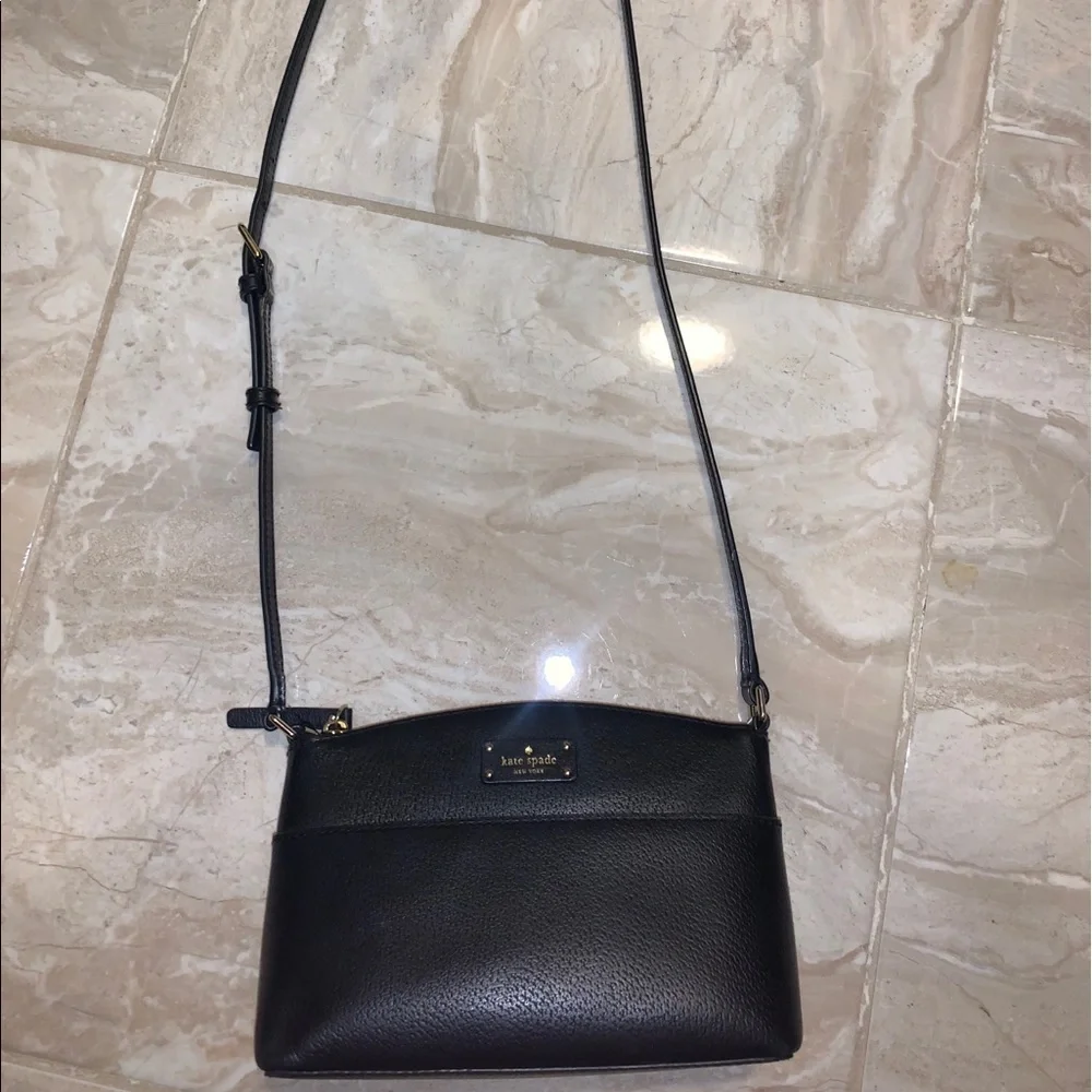 Kate Spade crossbody - Picture 1 of 6